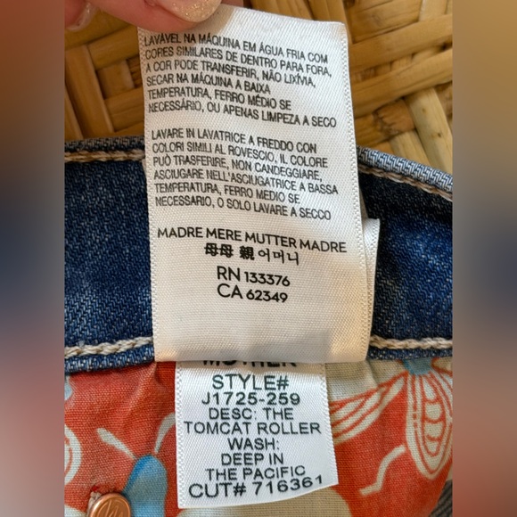 BRAND NEW!!  Never worn!!  The Tomcat Roller Jeans Size 26 - Picture 8 of 9